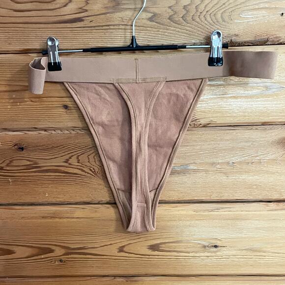NWT Skims ribbed high-rise stretch-cotton thong Camel Size 2X - Picture 3 of 6